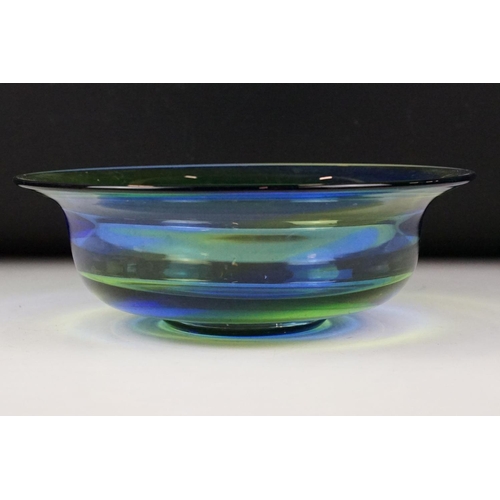 46 - Stevens & Williams blue and green art glass circular bowl , ground pontil to base, approx 27cm diame... 