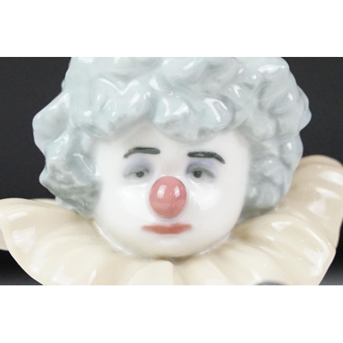 48 - Boxed Lladro ' Pequeno Pierrot Cansado / Tired Friend ' porcelain figure, no. 05812