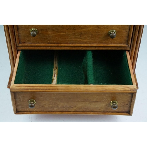 173 - Tabletop collectors chest of four drawers with lined / fitted interiors, approx 40cm H x 30cm W x 28... 