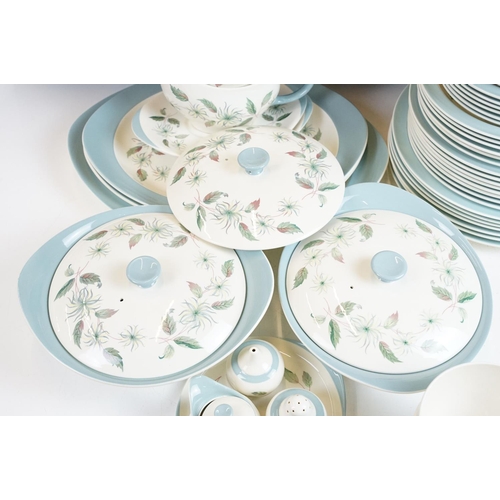 66 - Wedgwood 'Penshurst' pattern dinner service to include dinner plates, lunch plates, tureens, side pl... 