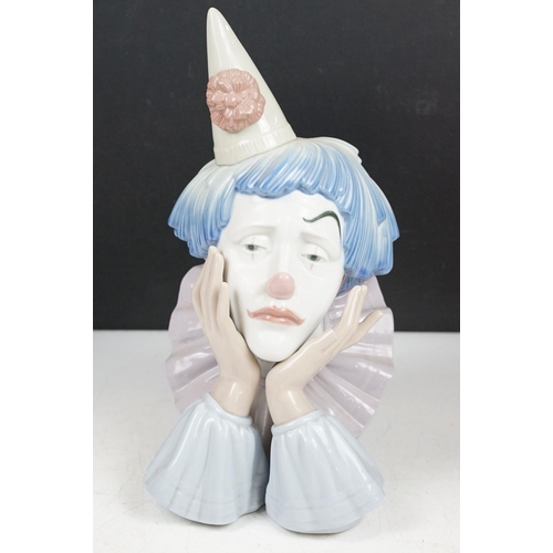 80 - Collection of porcelain figures to include Lladro & Nao examples, featuring Lladro Jester Sad Clown ... 