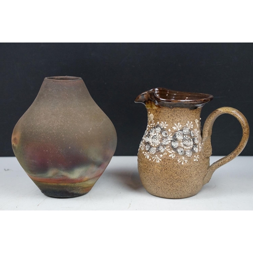 81 - Collection of studio pottery to include vases, jug, pots, etc, featuring Michael Kennedy Ceramics, A... 