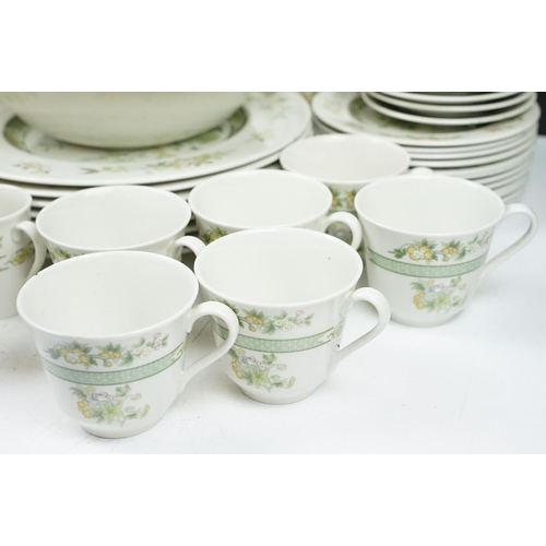 89 - Royal Doulton 'Tonkin' pattern tea, coffee & dinner service (pattern T.C. 1107), to include coffee c... 