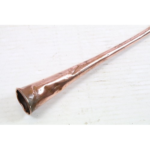 126 - 19th Century London to Bath copper coaching horn, engraved to the horn, 113cm long