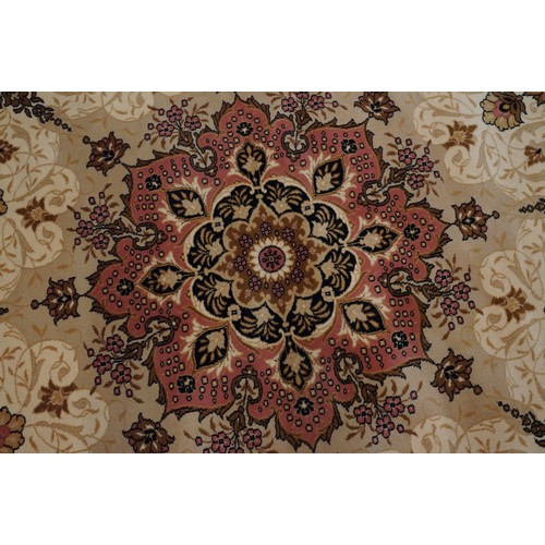 769 - Contemporary rug of circular form, 247cm diameter