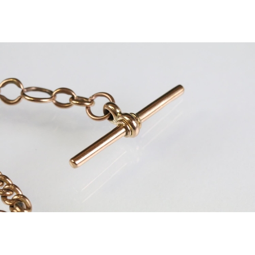 19 - Early 20th Century 9ct gold curb link watch chain having a T bar, dog lead clasp, and spring ring. E... 