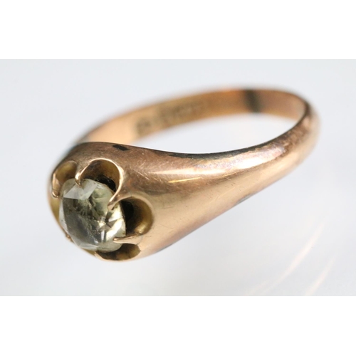 43 - Two 9ct gold rings to include a Victorian cushion cut paste ring with a buttercup setting (hallmarke... 