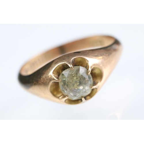 43 - Two 9ct gold rings to include a Victorian cushion cut paste ring with a buttercup setting (hallmarke... 