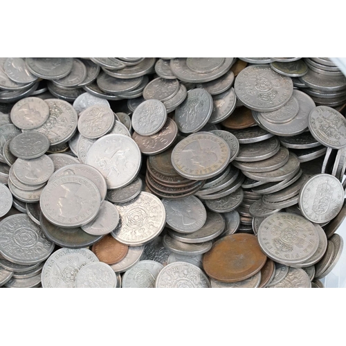 22 - A large collection of British pre decimal coins to include pennies, half pennies, sixpences, threepe... 