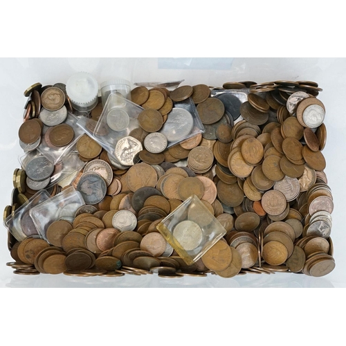 93 - A collection of mainly British pre decimal coins to include pennies, half pennies, threepence, shill... 