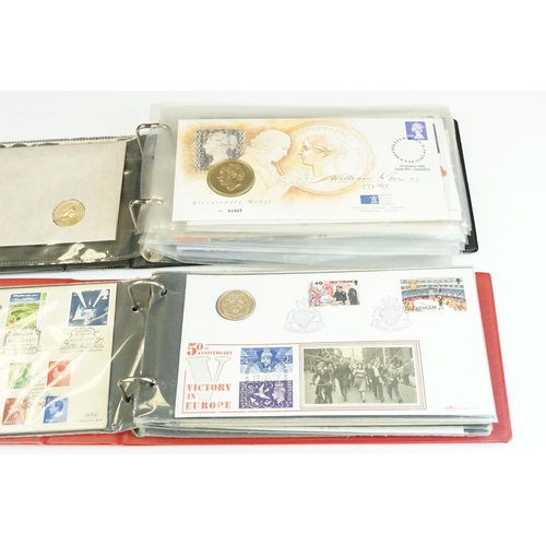 98 - A collection of Stamp / Coin covers to include 50p, £1, £2 and £5 examples