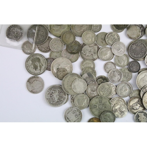 121 - A collection of British pre decimal pre 1947 and pre 1920 silver coins to include a good selection o... 