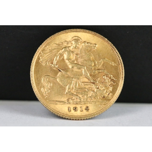 124 - A British King George V 1912 gold half sovereign coin.