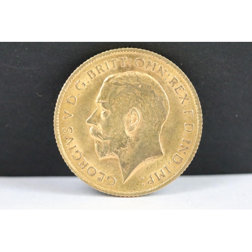 124 - A British King George V 1912 gold half sovereign coin.