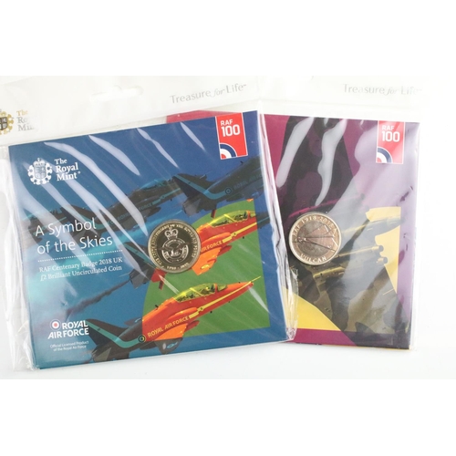 132 - A collection of Fifteen Royal Mint uncirculated collectors £2 coin packs to include Agatha Christie,... 