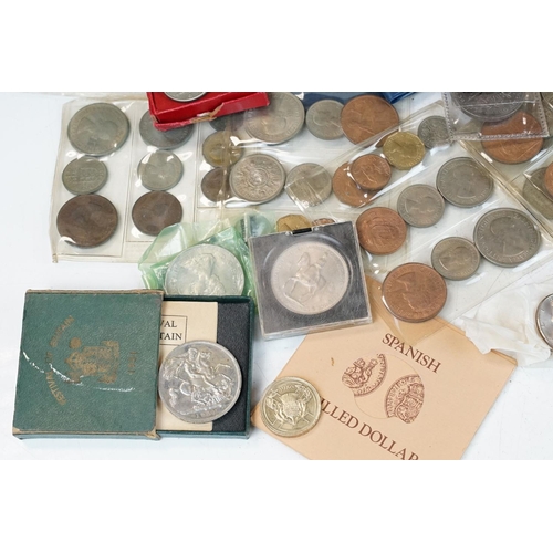 82 - A collection of mainly British circulated and uncirculated coins to include Victorian silver example... 