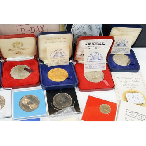 10 - A collection of British coins to include some pre decimal silver and collectable decimal 50p and £2 ... 