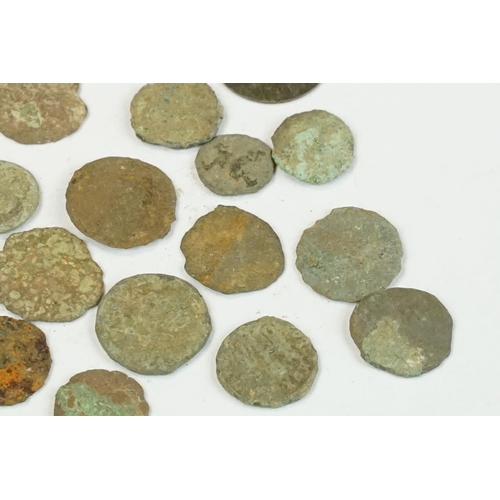 16 - A small collection of early Roman coins