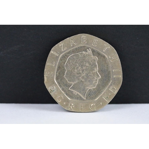 18 - A British decimal circulated scarce 2008 undated 20p coin.