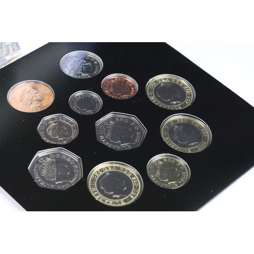 26 - A British Royal Mint brilliant uncirculated 2009 coin set to include the Kew Gardens 50p coin.