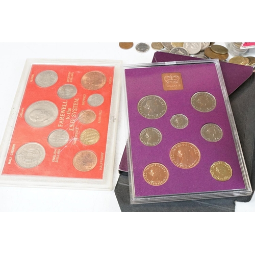 5 - A collection of mainly world circulated coins together with some British uncirculated examples.