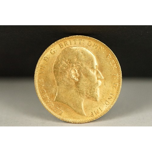 219 - A British King Edward VII 1910 gold full sovereign coin.