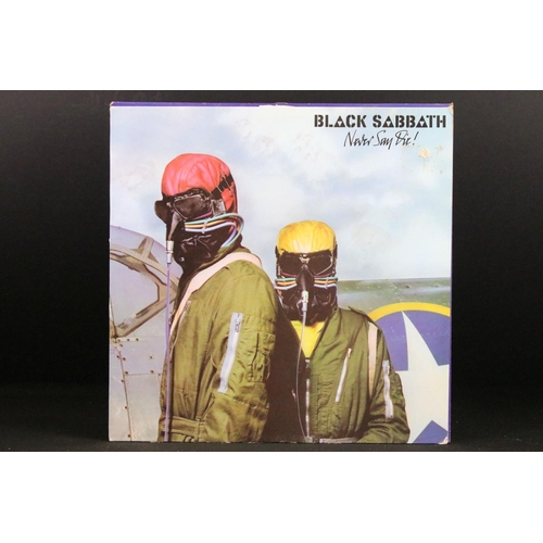 115 - Vinyl - 11 Black Sabbath LPs spanning their career to include Vol 4, Master Of Reality, Paranoid, Sa... 