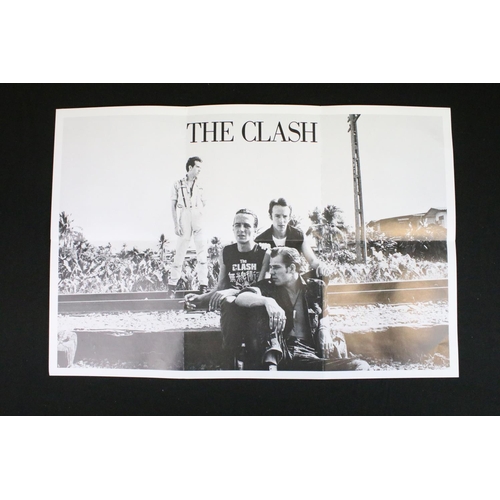 1016 - Vinyl - 24 Original UK 7” singles and one Box set by The Clash spanning their career, including 2 pi... 