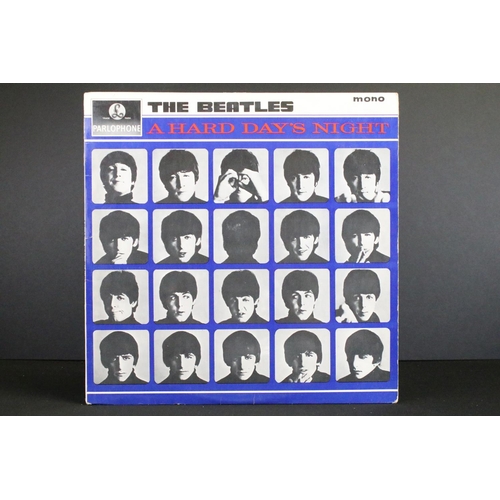 129 - Vinyl - 5 The Beatles LPs to include Sgt Pepper original UK Mono with flame inner and cut outs Vg+/E... 