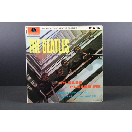 130 - Vinyl - 5 The Beatles LPs all Mono pressings with yellow Parlophone labels to include Please Please ... 