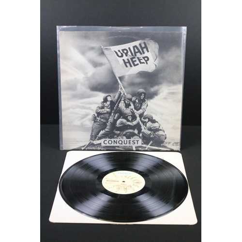 133 - Vinyl - 2 Uriah Heep LPs to include Conquest (Bronze BRON524) with incorrect label to side 1 for Mot... 