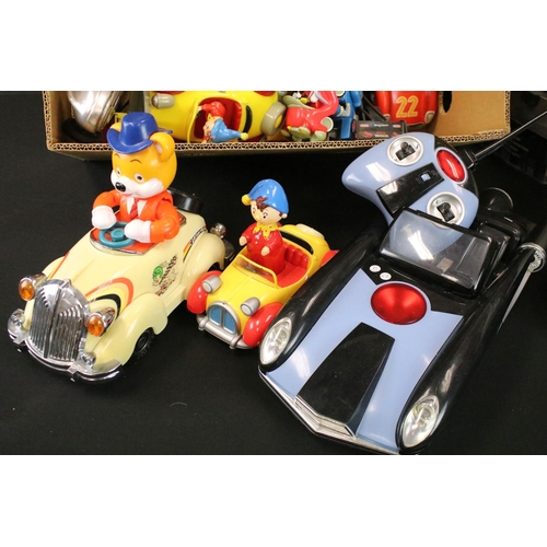 414 - Collection of various toys to include Noddy cars, tin plate racing car model in red, land speed reco... 