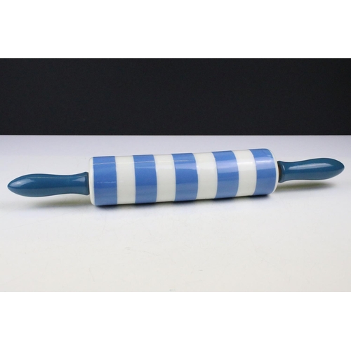 70 - T.G. Green Blue and White Cornishware Rolling Pin, green T.G. Green & Co Ltd mark to end, 47cm long