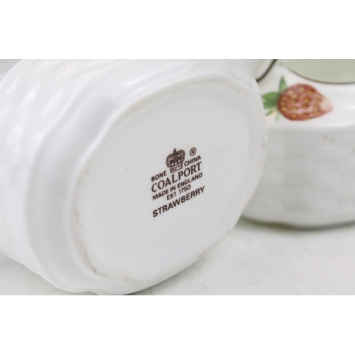 80 - Coalport 'Strawberry' set to include two jugs, two bowl & carry tray