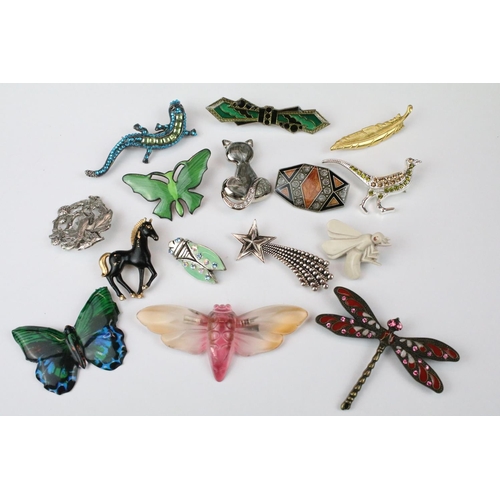 259 - Fifteen Costume Jewellery Brooches including Enamelled Butterflies, Art Deco style, Lucite Cicada, e... 