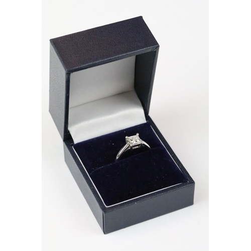 274 - 18ct white gold princess cut diamond ring with approx. 3/4 carat