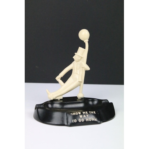 314 - Two novelty 'Selcol' ashtrays depicting drunken men against lamposts with comical slogans.