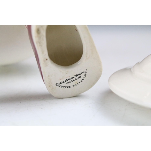 98 - Group of Carlton Ware lustre ware to include a 'walking ware' tea set for one, together with a colle... 