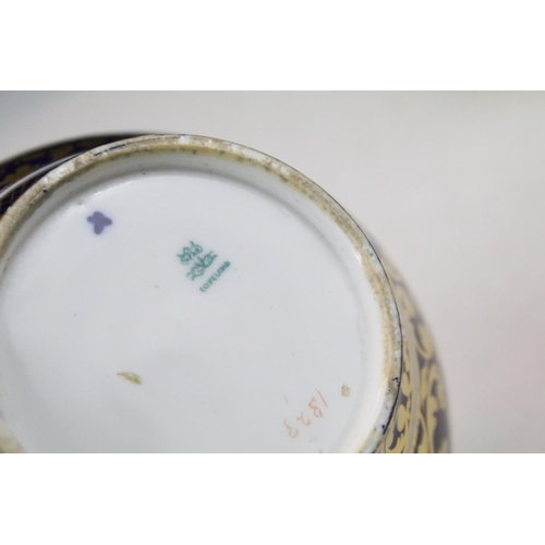 101 - Mixed lot of Antique Ceramics including Worcester Ribbed Tea Bowl, 19th century Copeland Imari and G... 