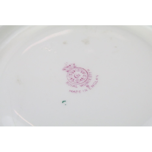 101 - Mixed lot of Antique Ceramics including Worcester Ribbed Tea Bowl, 19th century Copeland Imari and G... 