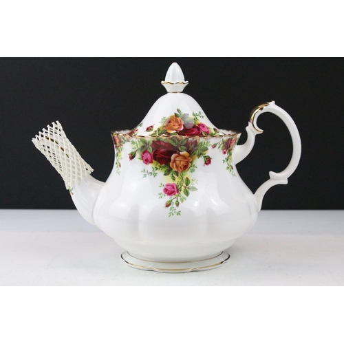 104 - Royal Albert 'Old Country Roses' tea, dinner & coffee ware to include 12 dinner plates, side plates,... 