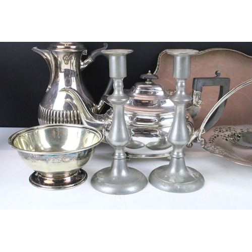 472 - Collection of silver plate and metal ware to include teapots, coffee pot, candlesticks, etc