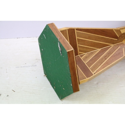 627 - Art Deco marquetry lamp side table of hexagonal form with angular support with sunburst marquetry de... 