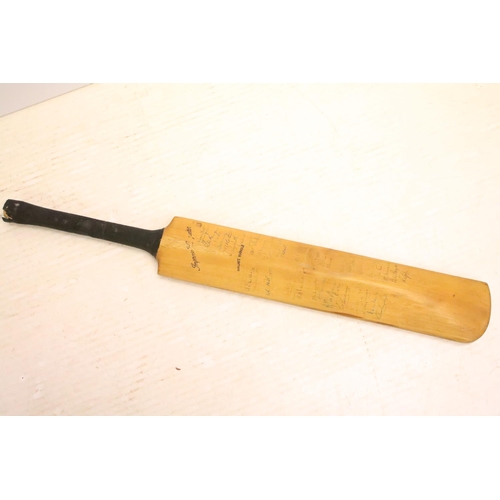 441 - Sports memorabilia - A cricket bat signed by the West Indies 1963 cricket team, as well as the Worce... 