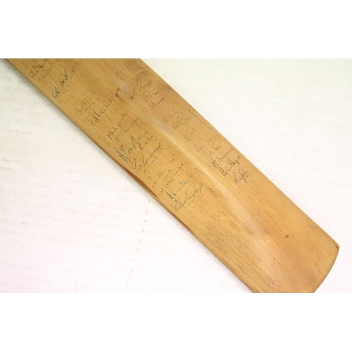 441 - Sports memorabilia - A cricket bat signed by the West Indies 1963 cricket team, as well as the Worce... 