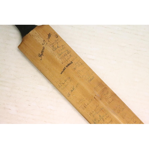 441 - Sports memorabilia - A cricket bat signed by the West Indies 1963 cricket team, as well as the Worce... 