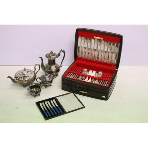 482 - Windsor Challis (Silver) Ltd twelve setting canteen of silver plated Kings pattern cutlery, together... 