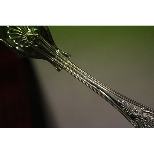 482 - Windsor Challis (Silver) Ltd twelve setting canteen of silver plated Kings pattern cutlery, together... 