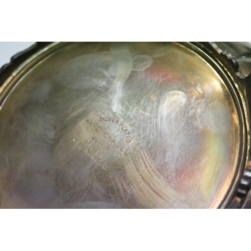 482 - Windsor Challis (Silver) Ltd twelve setting canteen of silver plated Kings pattern cutlery, together... 