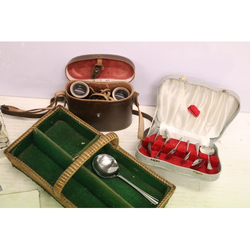 485 - Collection of silver plated flatware together with a pair of silver plated candlesticks, a quantity ... 